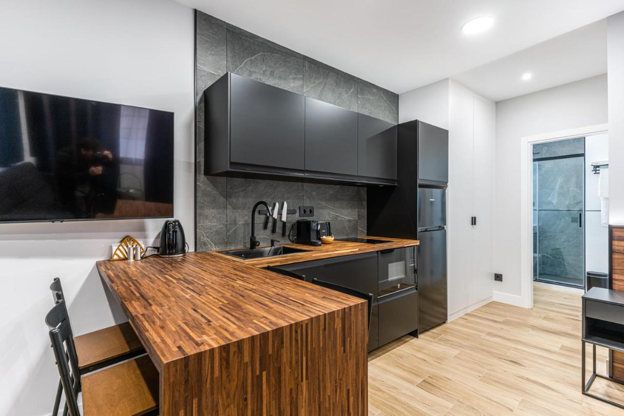 Vr Latina Apartments Madri Exterior foto